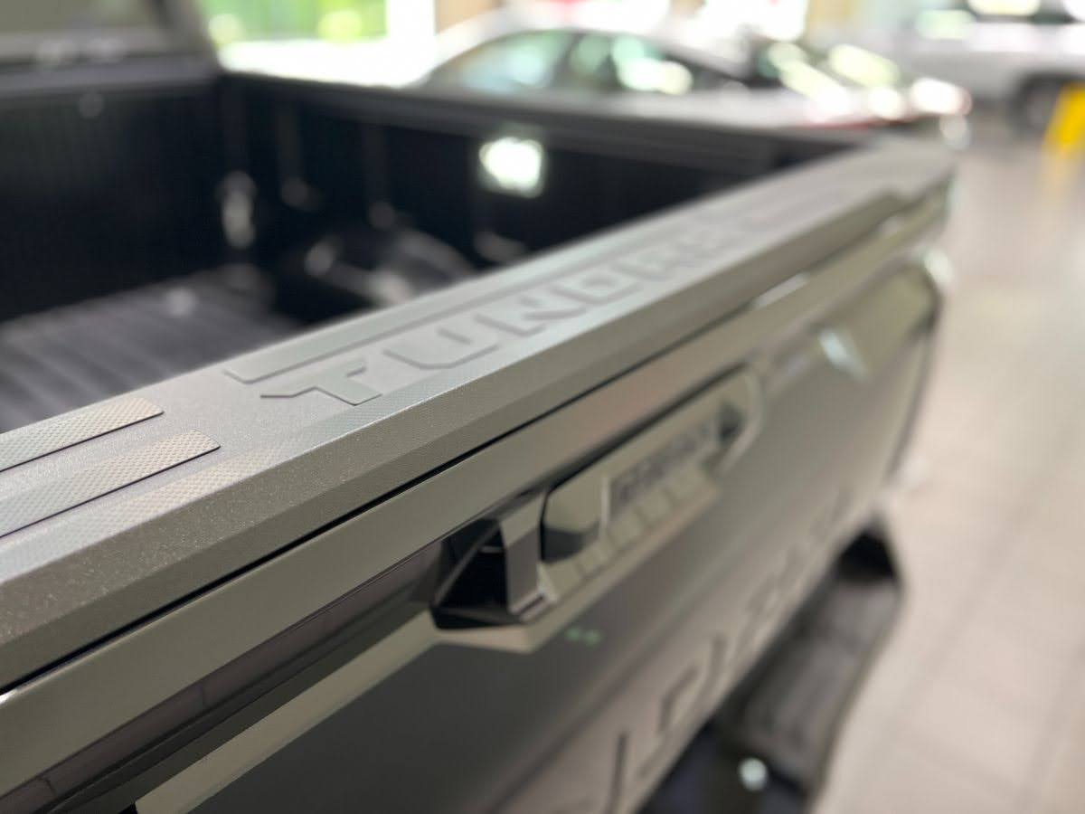 2022 Tundra Platinum Photo Gallery in Black 25 2022 Tundra Platinum Photo Gallery in Black 25